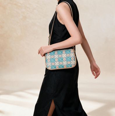 Silk-Road Florals, Heritage Purse (22 × 14 cm)